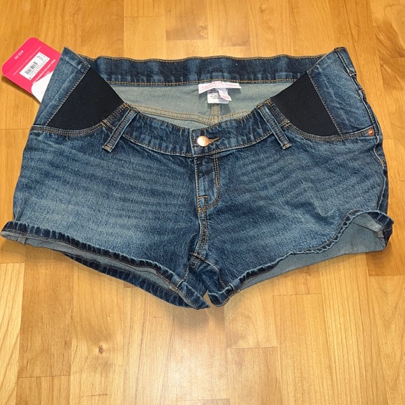 Isabel Maternity by Ingrid & Isabel Shorts New Maternity Jean